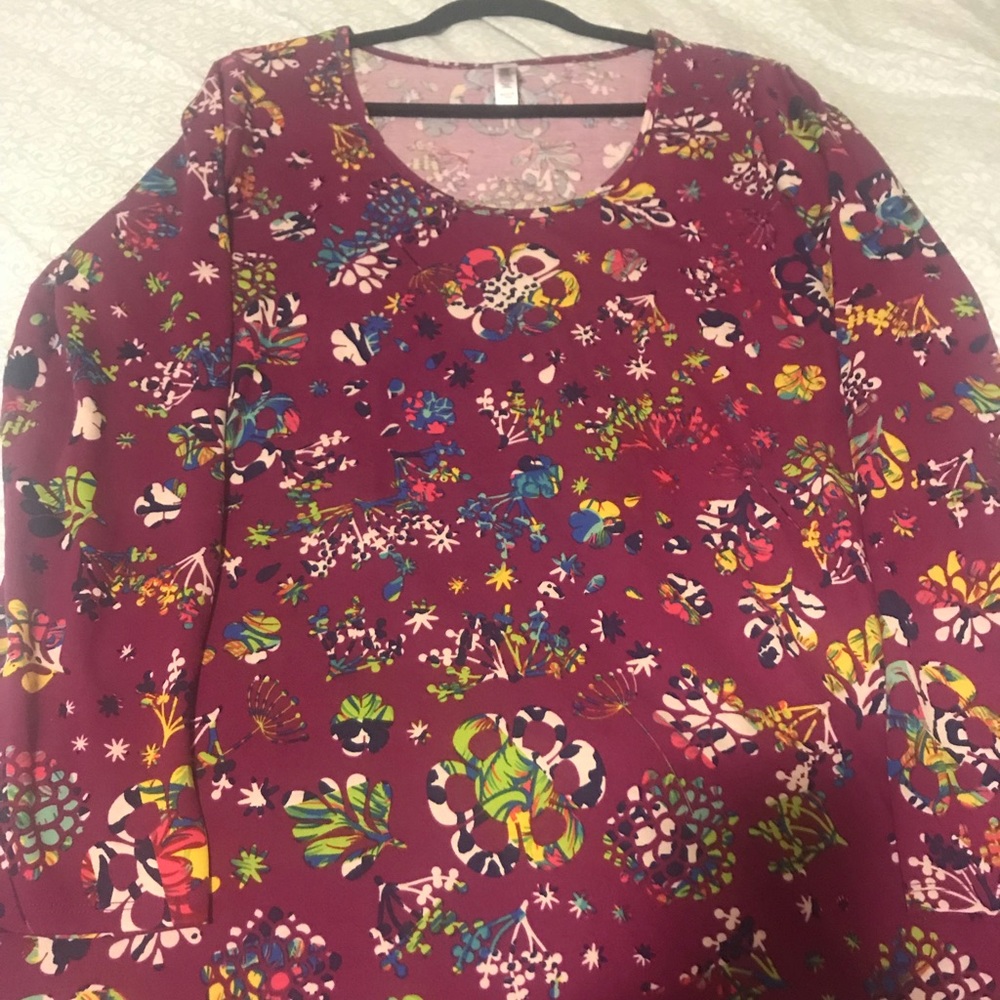 2x lularoe Lynnae